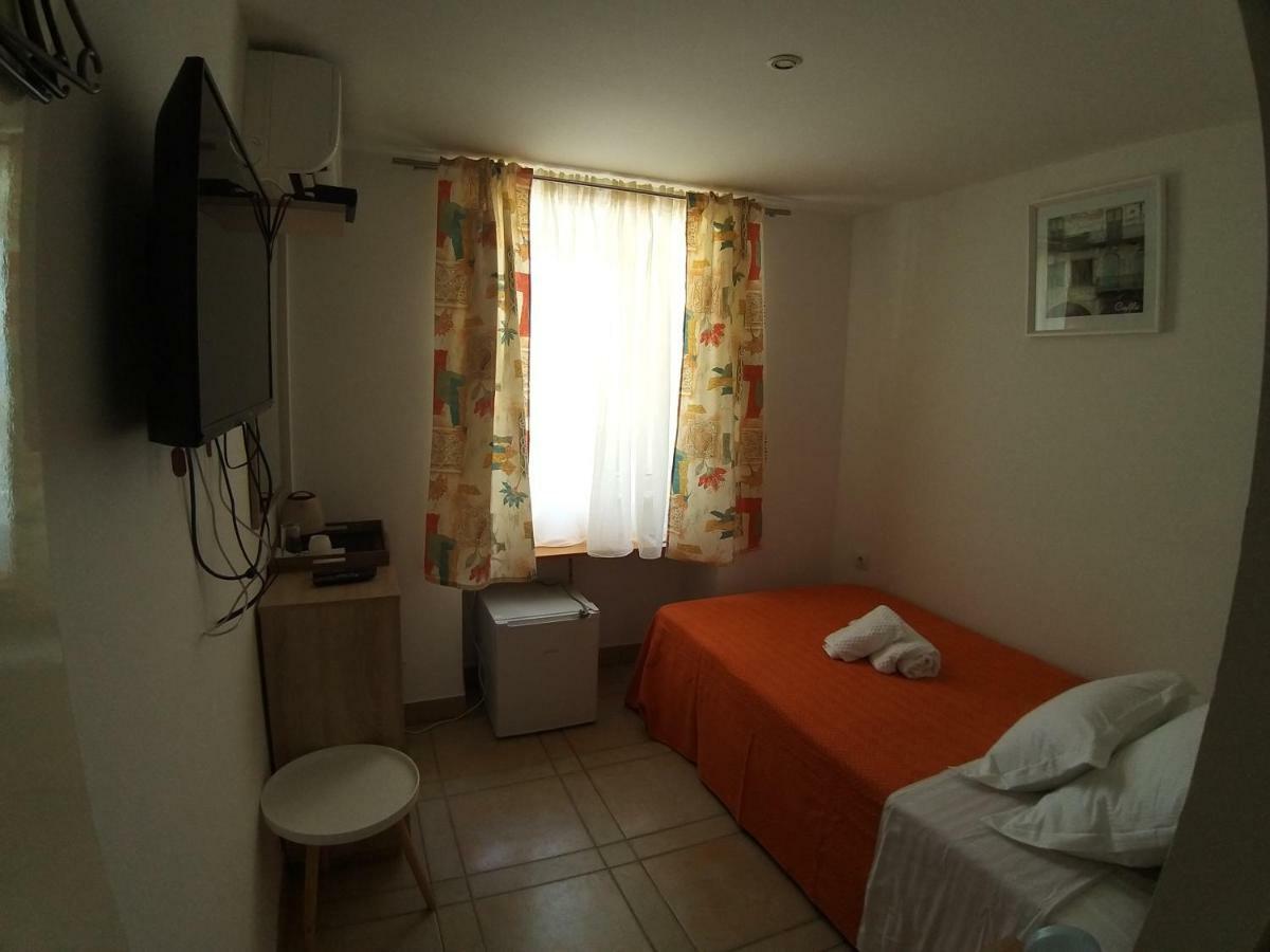 Riva Rooms Бол Екстер'єр фото