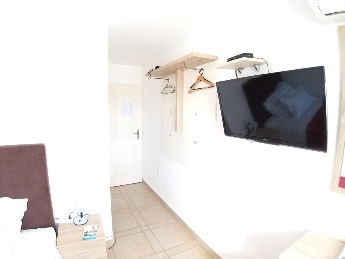 Riva Rooms Бол Екстер'єр фото